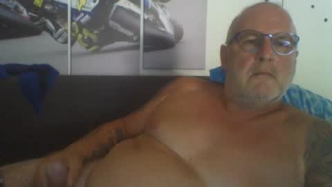 Snapshot of sexypaa chatting on 06/27/26, 01:39 sexypaa online show from 06/27/26, 01:39