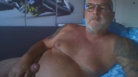 Snapshot of sexypaa chatting on 07/19/26, 06:44 sexypaa online show from 07/19/26, 06:44