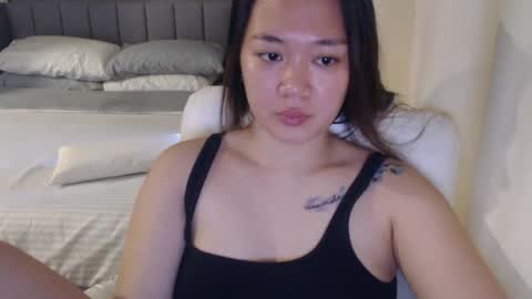 Snapshot of sexypenguin13 chatting on 12/12/24, 08:14 sexypenguin13 online show from 12/12/24, 08:14