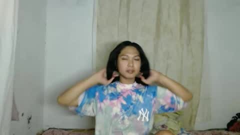 sexypetiteraine online show from 06/05/26, 08:20