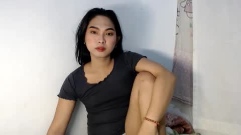 sexypetiteraine online show from 06/07/26, 11:36