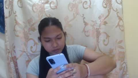 sexypetiteraine online show from 08/08/26, 12:29