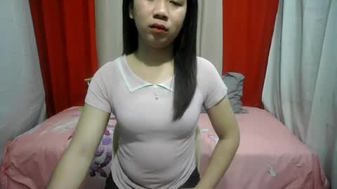 Snapshot of sexypinay_dianara chatting on 07/19/26, 01:48 sexypinay_dianara online show from 07/19/26, 01:48