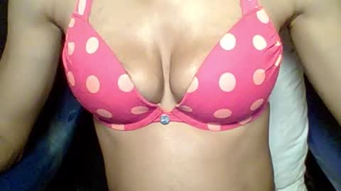 sexypussy000 online show from 02/18/26, 04:41