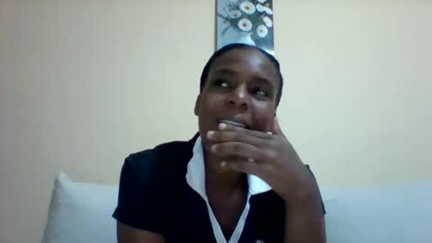 Snapshot of sexyqueen3457132 chatting on 01/20/25, 03:50 DOVY ACHIENG online show from 01/20/25, 03:50