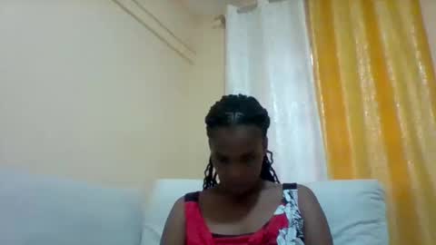 Snapshot of sexyqueen3457132 chatting on 01/26/25, 02:52 DOVY ACHIENG online show from 01/26/25, 02:52