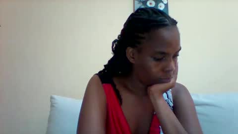 Snapshot of sexyqueen3457132 chatting on 01/27/25, 09:55 DOVY ACHIENG online show from 01/27/25, 09:55