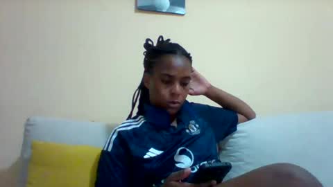 Snapshot of sexyqueen3457132 chatting on 02/03/25, 02:45 DOVY ACHIENG online show from 02/03/25, 02:45