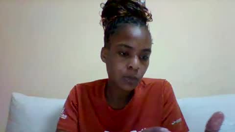 Snapshot of sexyqueen3457132 chatting on 02/25/25, 06:53 DOVY ACHIENG online show from 02/25/25, 06:53