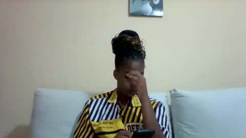 Snapshot of sexyqueen3457132 chatting on 02/26/25, 06:54 DOVY ACHIENG online show from 02/26/25, 06:54