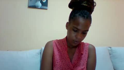 Snapshot of sexyqueen3457132 chatting on 03/07/25, 11:18 DOVY ACHIENG online show from 03/07/25, 11:18