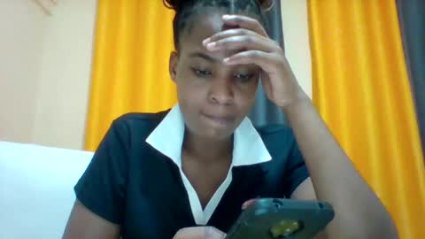 Snapshot of sexyqueen3457132 chatting on 03/07/25, 06:54 DOVY ACHIENG online show from 03/07/25, 06:54