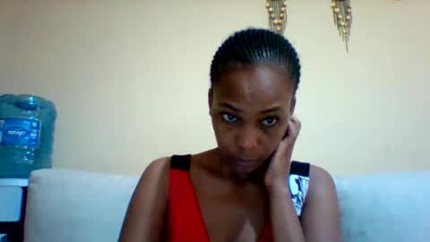 Snapshot of sexyqueen3457132 chatting on 09/17/25, 09:22 DOVY ACHIENG online show from 09/17/25, 09:22