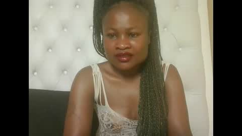 Snapshot of sexyqueenivy chatting on 09/21/25, 07:59 queenivy online show from 09/21/25, 07:59