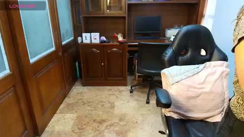 Snapshot of sexyrachel_ chatting on 12/22/25, 12:13 R A C H E L online show from 12/22/25, 12:13