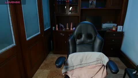 Snapshot of sexyrachel_ chatting on 01/13/26, 11:59 R A C H E L online show from 01/13/26, 11:59