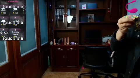 Snapshot of sexyrachel_ chatting on 01/16/26, 12:09 R A C H E L online show from 01/16/26, 12:09