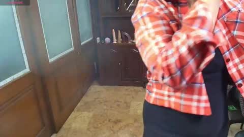 Snapshot of sexyrachel_ chatting on 02/24/26, 12:03 R A C H E L online show from 02/24/26, 12:03