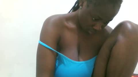 sexyrhany20 online show from 12/17/25, 12:38