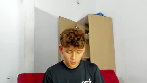 Snapshot of sexys_boys18 chatting on 06/04/26, 07:31 MATIAS-18 THIAHO -18 MAX-19 NICOKALY-19 CAIN-19 MOD ESTEBAN online show from 06/04/26, 07:31