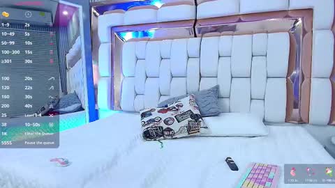 Snapshot of sexysister_ chatting on 02/25/25, 12:24 Kendall online show from 02/25/25, 12:24