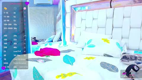 Snapshot of sexysister_ chatting on 03/12/25, 12:15 Kendall online show from 03/12/25, 12:15