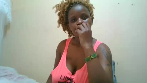 Snapshot of sexytbianca chatting on 03/08/26, 10:30 faty online show from 03/08/26, 10:30