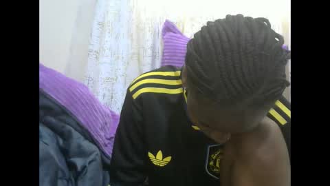 maria online show from 11/02/25, 09:44