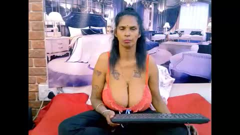 sexyva4u2luv online show from 05/11/26, 06:05