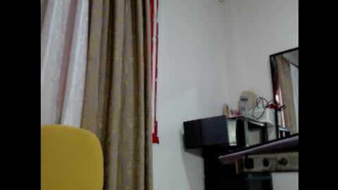 Snapshot of sexyvictoriaxxx69 chatting on 04/23/26, 02:13 Victoria online show from 04/23/26, 02:13