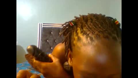 VIVIAN online show from 01/30/25, 08:32