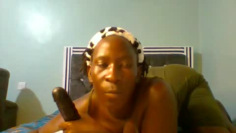 VIVIAN online show from 01/31/25, 03:55