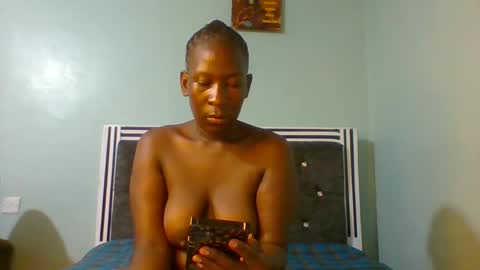 VIVIAN online show from 02/11/25, 07:02