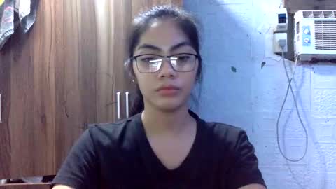 Snapshot of sexyxenaaa chatting on 10/19/25, 08:53 Xenaaa online show from 10/19/25, 08:53