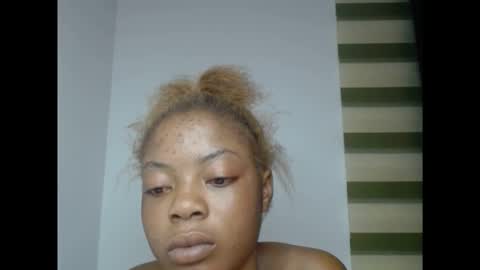 sexyxpeach online show from 11/03/25, 07:15