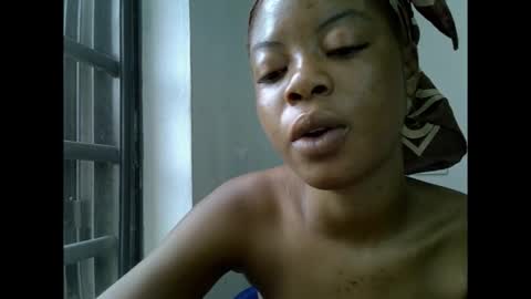 sexyxpeach online show from 12/03/25, 08:34