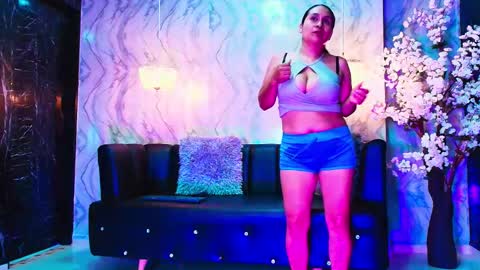 MADAME  online show from 12/01/25, 11:37