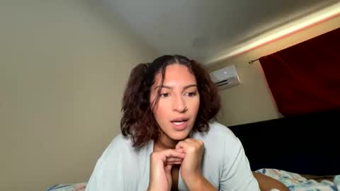 Snapshot of sexyylatina30 chatting on 09/10/25, 03:01 sexyylatina30 online show from 09/10/25, 03:01