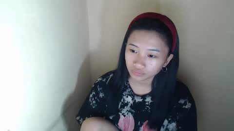 Snapshot of sexyymiya chatting on 03/19/26, 06:39 sexyymiya online show from 03/19/26, 06:39