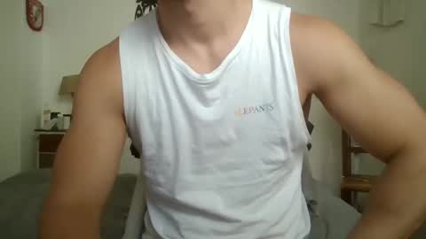 Snapshot of sexyyphilip chatting on 01/12/25, 04:18 sexyyphilip online show from 01/12/25, 04:18