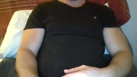 Snapshot of sexyyphilip chatting on 05/18/26, 02:29 sexyyphilip online show from 05/18/26, 02:29