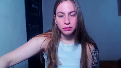 Snapshot of sexyyuliia777 chatting on 05/08/26, 06:08 Yuliia online show from 05/08/26, 06:08