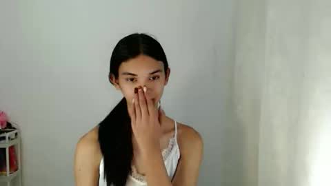 Snapshot of sexyzendaya_69 chatting on 10/19/25, 01:23 Zendaya online show from 10/19/25, 01:23