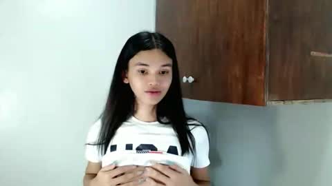 Snapshot of sexyzendaya_69 chatting on 11/22/25, 04:06 Zendaya online show from 11/22/25, 04:06