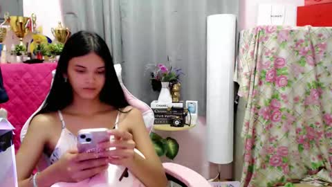 Snapshot of sexyzendaya_69 chatting on 02/19/26, 06:26 Zendaya online show from 02/19/26, 06:26