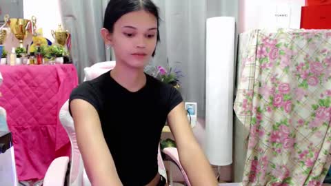 Snapshot of sexyzendaya_69 chatting on 02/28/26, 04:08 Zendaya online show from 02/28/26, 04:08