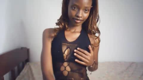 sexyzuriel online show from 02/09/26, 04:16