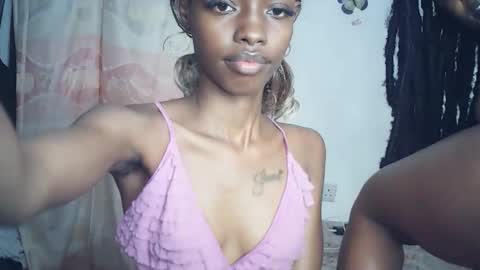 sexyzuriel online show from 04/02/26, 09:18