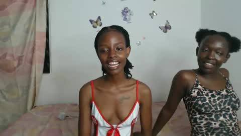 Snapshot of sexyzuriel chatting on 04/18/26, 07:18 sexyzuriel online show from 04/18/26, 07:18