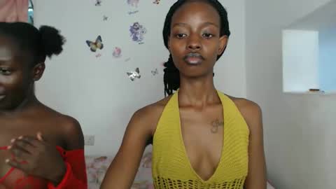 Snapshot of sexyzuriel chatting on 04/20/26, 11:24 sexyzuriel online show from 04/20/26, 11:24